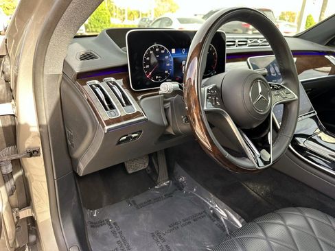 Certified 2021 Mercedes-Benz S 580 4MATIC Sedan image 18