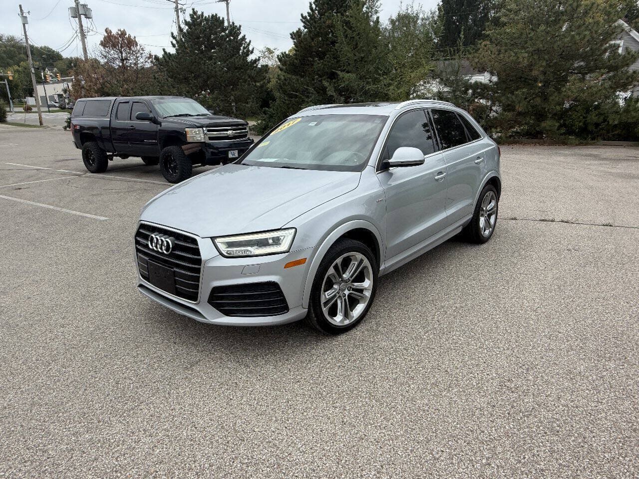 Used 2017 Audi Q3 2.0T Prestige w/ Prestige Package AWD/4WD image 1