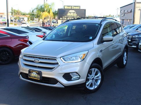 Used 2018 Ford Escape SEL FWD image 39