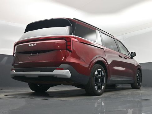 Certified 2025 Kia Carnival EX image 55