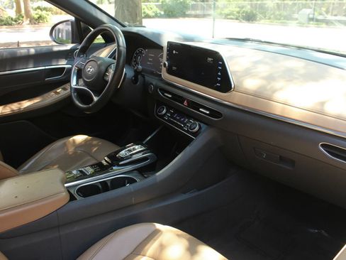 Used 2020 Hyundai Sonata Limited FWD image 27
