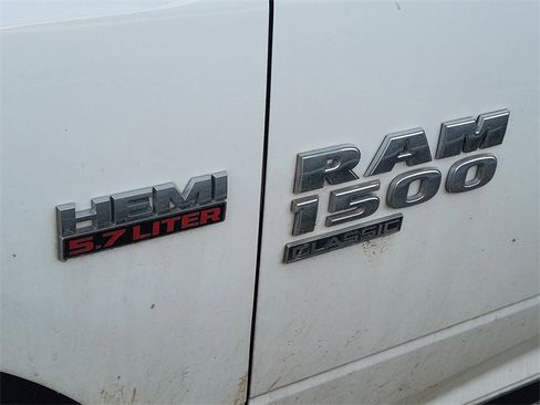 Used 2019 RAM 1500 Big Horn image 7