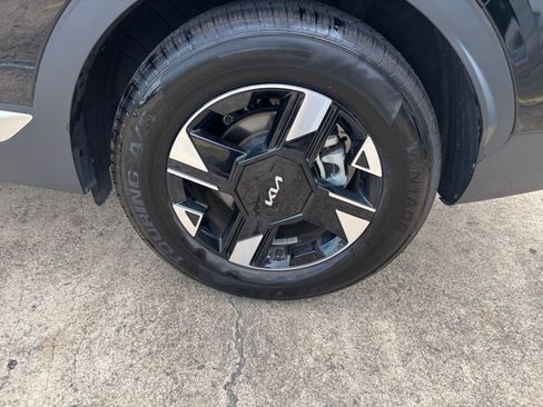 Used 2026 Kia Sportage LX FWD image 29
