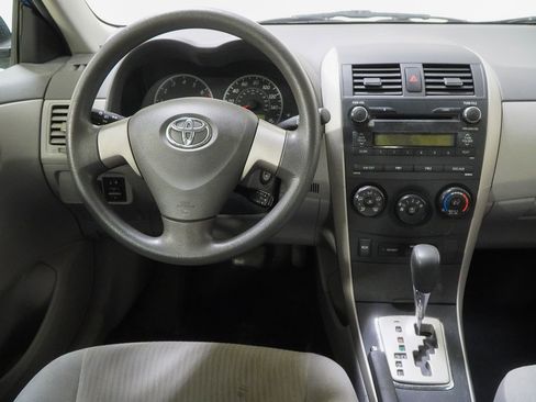 Used 2010 Toyota Corolla LE image 22