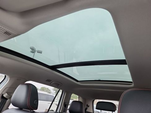 New 2026 Volkswagen Atlas Peak Edition image 17