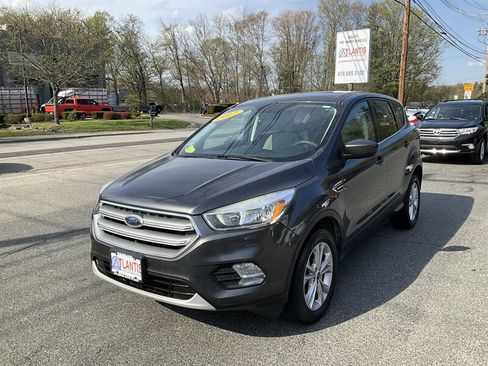 Used 2017 Ford Escape SE AWD/4WD image 1