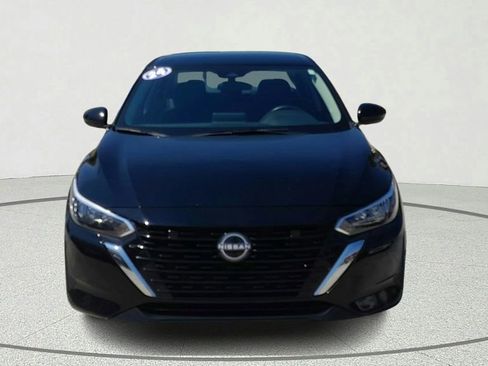 Used 2024 Nissan Sentra SV FWD image 2