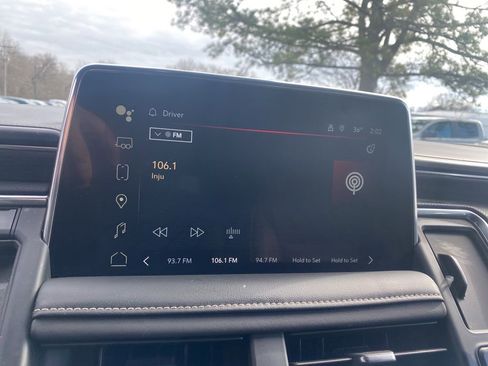 Certified 2024 GMC Yukon XL SLT w/ SLT Luxury Package image 18