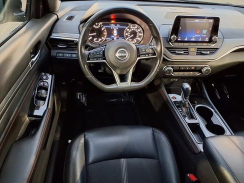 Used 2023 Nissan Altima 2.5 SR FWD image 8