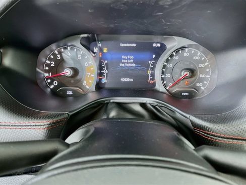 Used 2022 Jeep Compass Trailhawk w/ Trailhawk Convenience Group AWD/4WD image 18