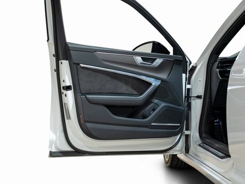 Used 2021 Audi S6 Prestige w/ Prestige Package image 55