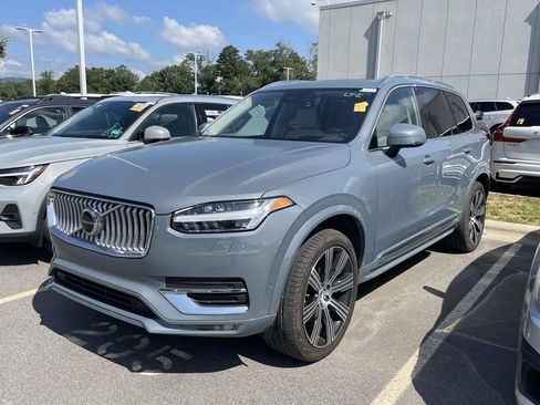 Used 2023 Volvo XC90 B6 Ultimate w/ Protection Package Premier AWD/4WD image 2