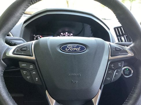 Used 2022 Ford Edge SEL AWD/4WD image 10