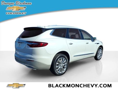 Used 2020 Buick Enclave Essence w/ LPO, Floor Liner Package image 3