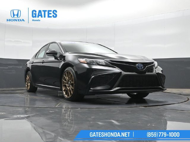 Used 2024 Toyota Camry SE w/ Convenience Package FWD image 37