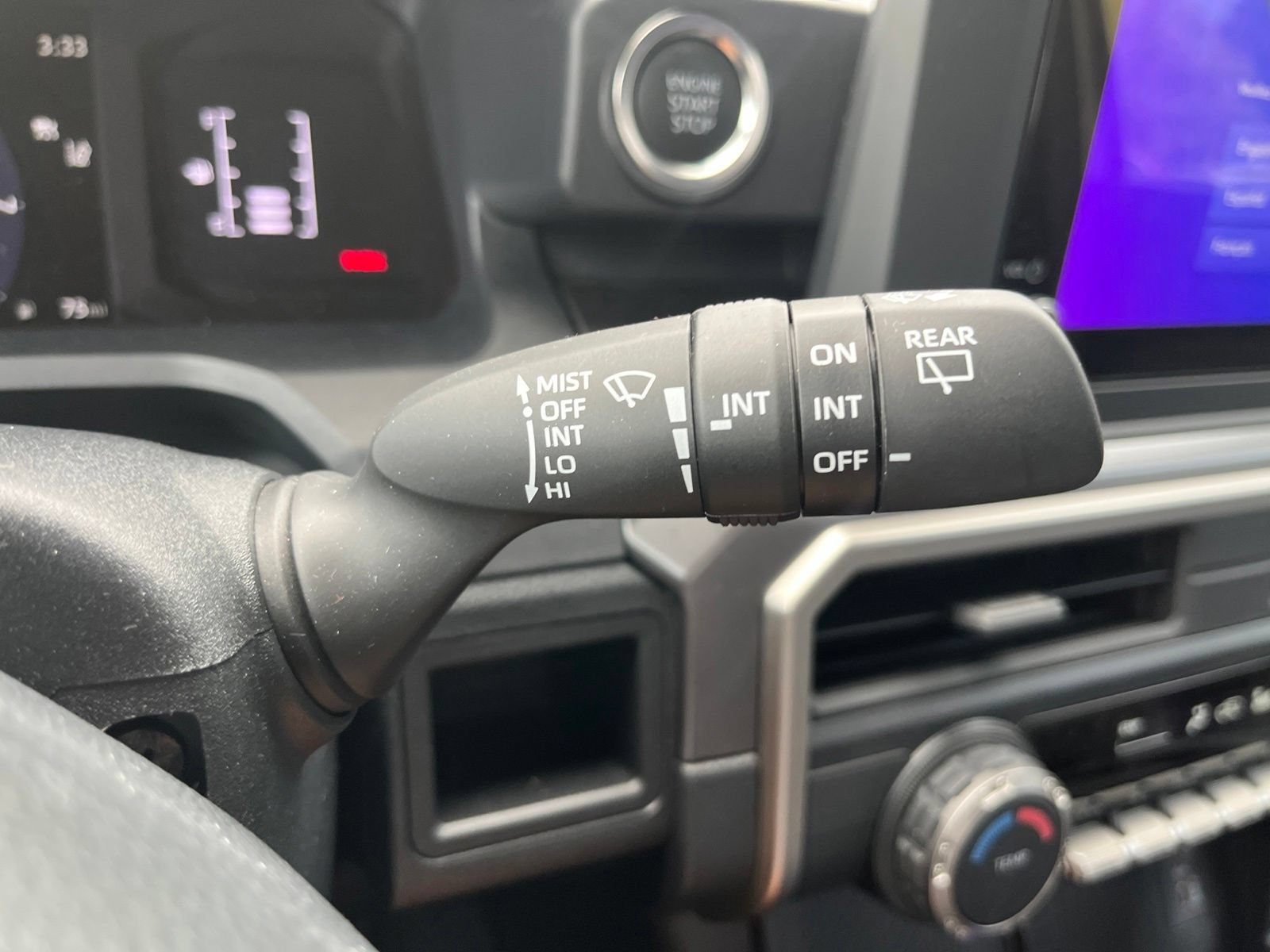 Used 2025 Toyota 4Runner SR5 AWD/4WD image 14