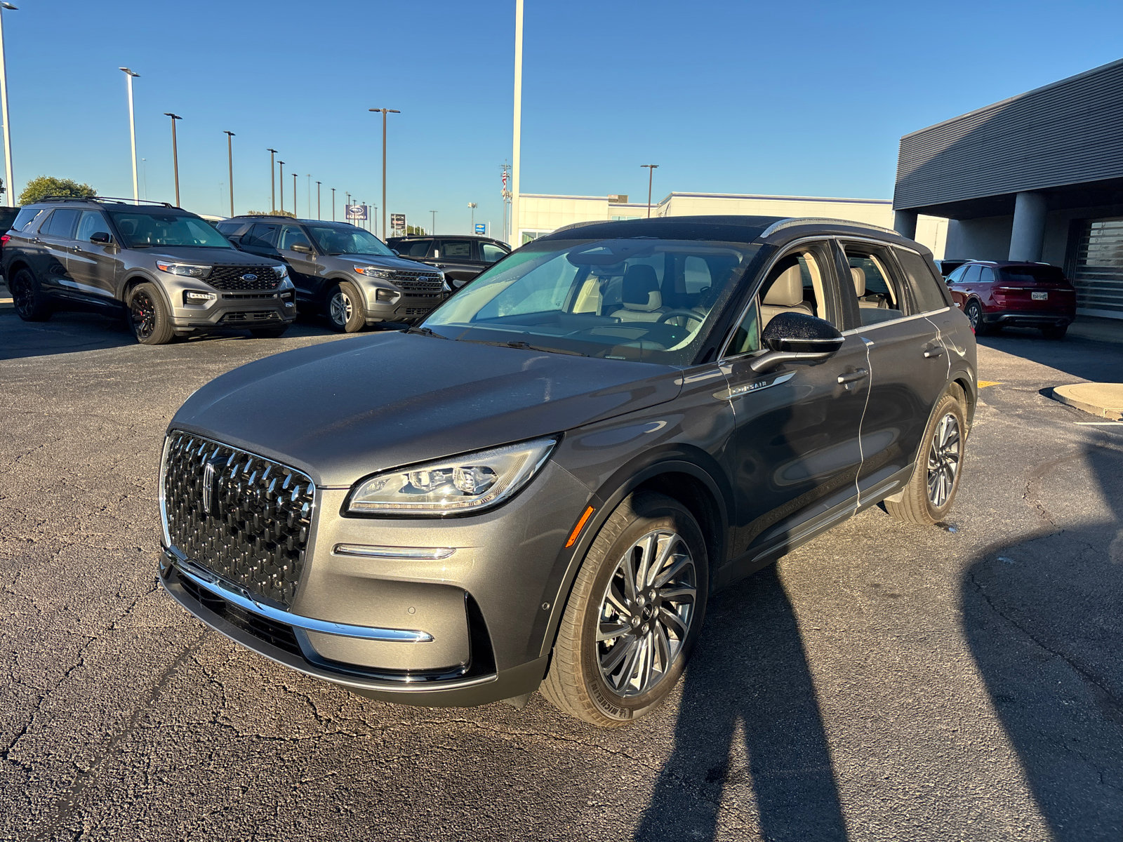 Certified 2024 Lincoln Corsair Reserve w/ Equipment Group 202A AWD/4WD image 3