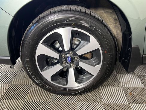 Used 2017 Subaru Forester 2.5i w/ Alloy Wheel Package AWD/4WD image 14