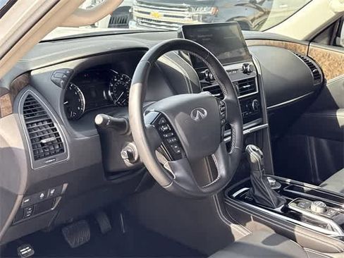 Used 2023 INFINITI QX80 Premium Select w/ Cargo Package image 9