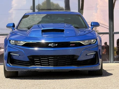 Used 2021 Chevrolet Camaro SS RWD image 22