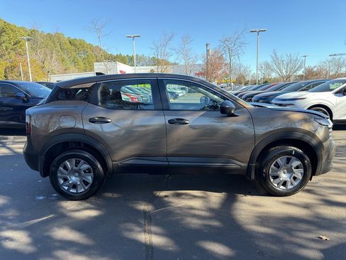 New 2026 Nissan Kicks S image 8