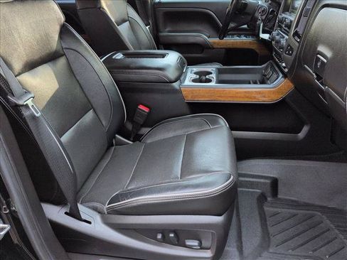 Used 2018 Chevrolet Silverado 2500 High Country AWD/4WD image 27