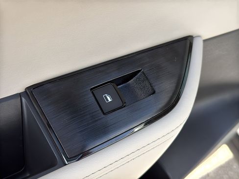 New 2026 Nissan Rogue SV w/ SV Premium Package image 32