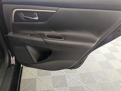 Used 2018 Nissan Altima 2.5 SR w/ SR Special Edition image 31