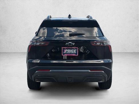 Used 2025 Chevrolet Equinox ACTIV w/ Safety and Technology Package FWD image 7