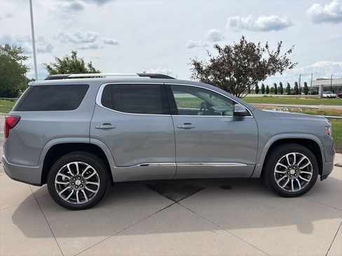 Used 2023 GMC Acadia Denali AWD/4WD image 17