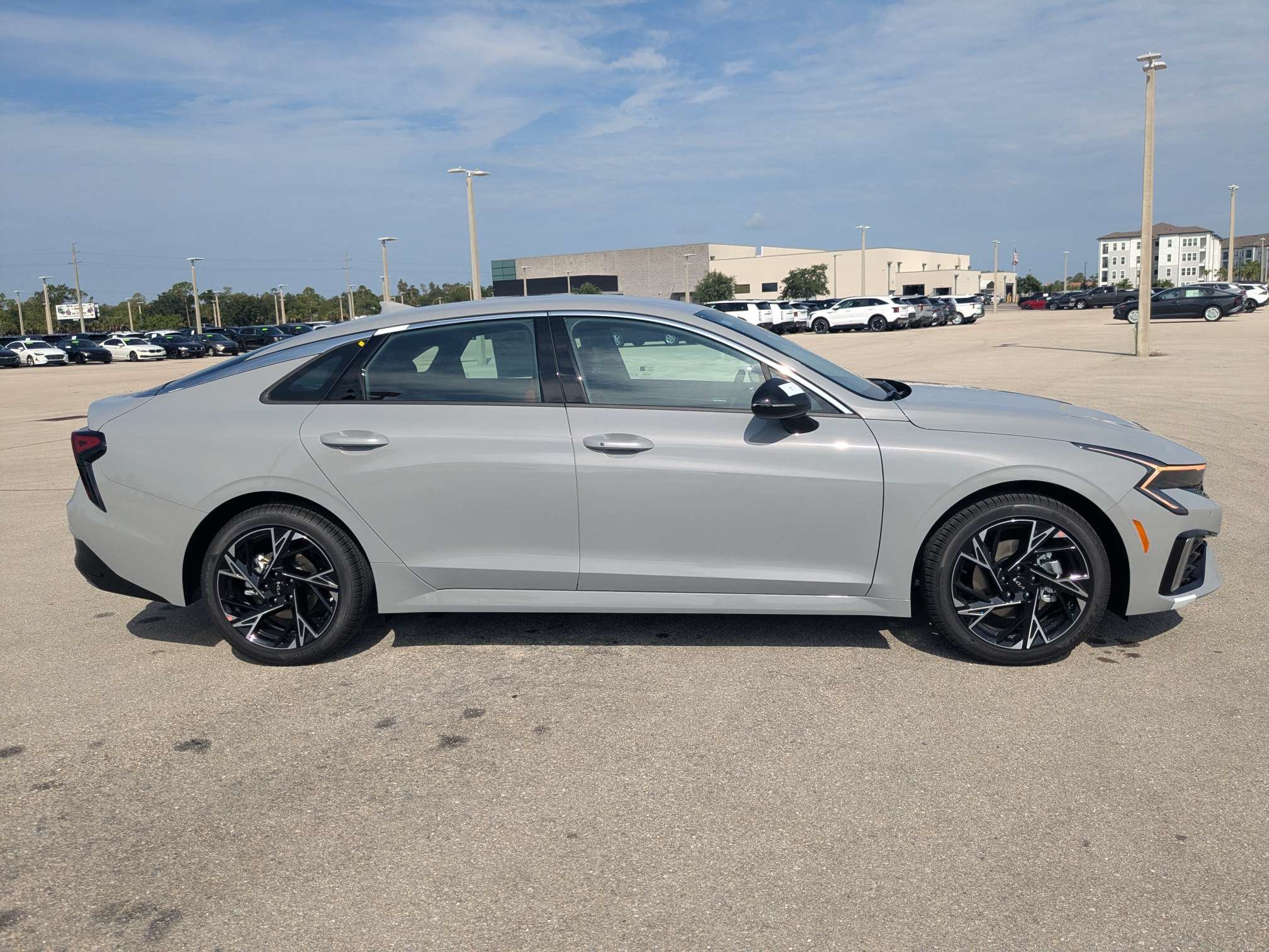 New 2026 Kia K5 GT-Line w/ GT-Line Red Interior Package FWD image 4