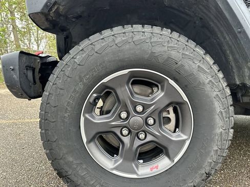 Used 2020 Jeep Gladiator Rubicon AWD/4WD image 20