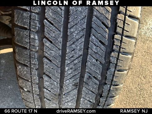 Used 2025 Lincoln Navigator Reserve w/ Jet Appearance Package image 27