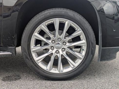 Used 2019 Cadillac Escalade ESV Luxury image 10