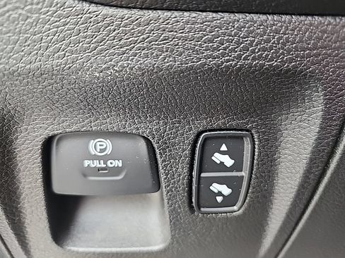 Certified 2021 RAM 1500 Big Horn RWD image 15