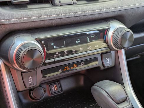 Used 2025 Toyota RAV4 LE image 22