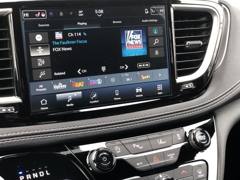 New 2026 Chrysler Pacifica Select image 29