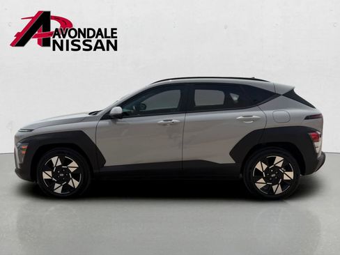 Used 2024 Hyundai Kona SEL FWD image 3