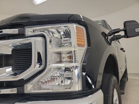 Used 2022 Ford F250 XLT AWD/4WD image 9