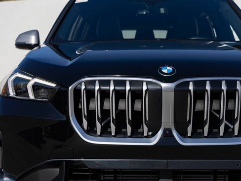 Used 2023 BMW X1 xDrive28i w/ Premium Package AWD/4WD image 9