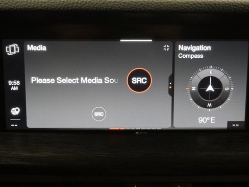 Used 2020 Alfa Romeo Stelvio AWD w/ Cold Weather Package image 17