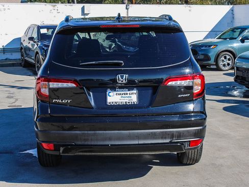 Certified 2022 Honda Pilot Sport image 8