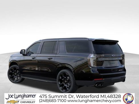 New 2026 Chevrolet Suburban RST AWD/4WD image 3