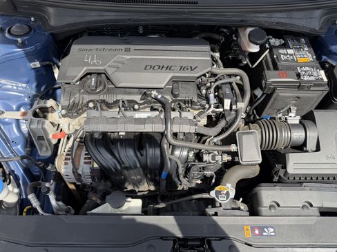 Used 2023 Hyundai Elantra SEL w/ Convenience Package image 28