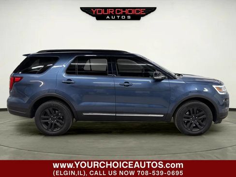 Used 2018 Ford Explorer XLT w/ Equipment Group 202A image 6