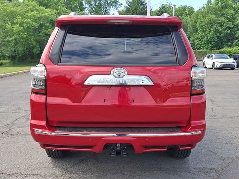 Used 2018 Toyota 4Runner Limited AWD/4WD image 24