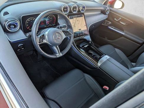 Used 2023 Mercedes-Benz GLC 300 image 9