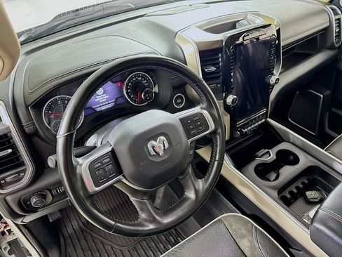 Used 2022 RAM 3500 Laramie image 13