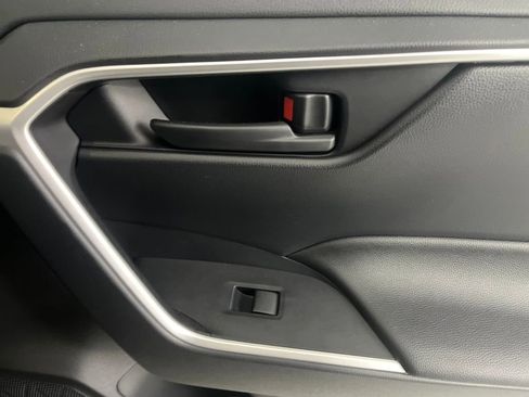 Used 2025 Toyota RAV4 LE image 55