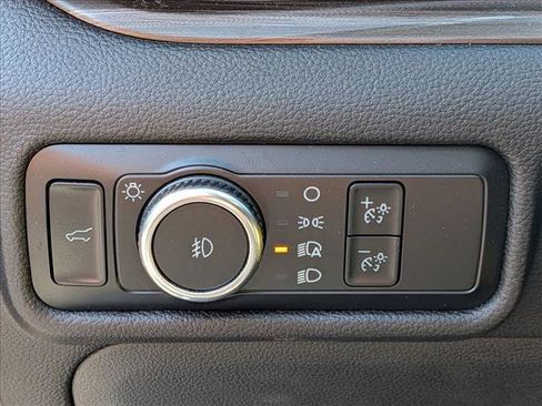 Used 2023 Ford Explorer Limited w/ Limited Technology Package AWD/4WD image 17